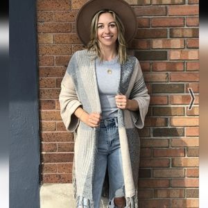 Blu Pepper fringe cardigan sz medium